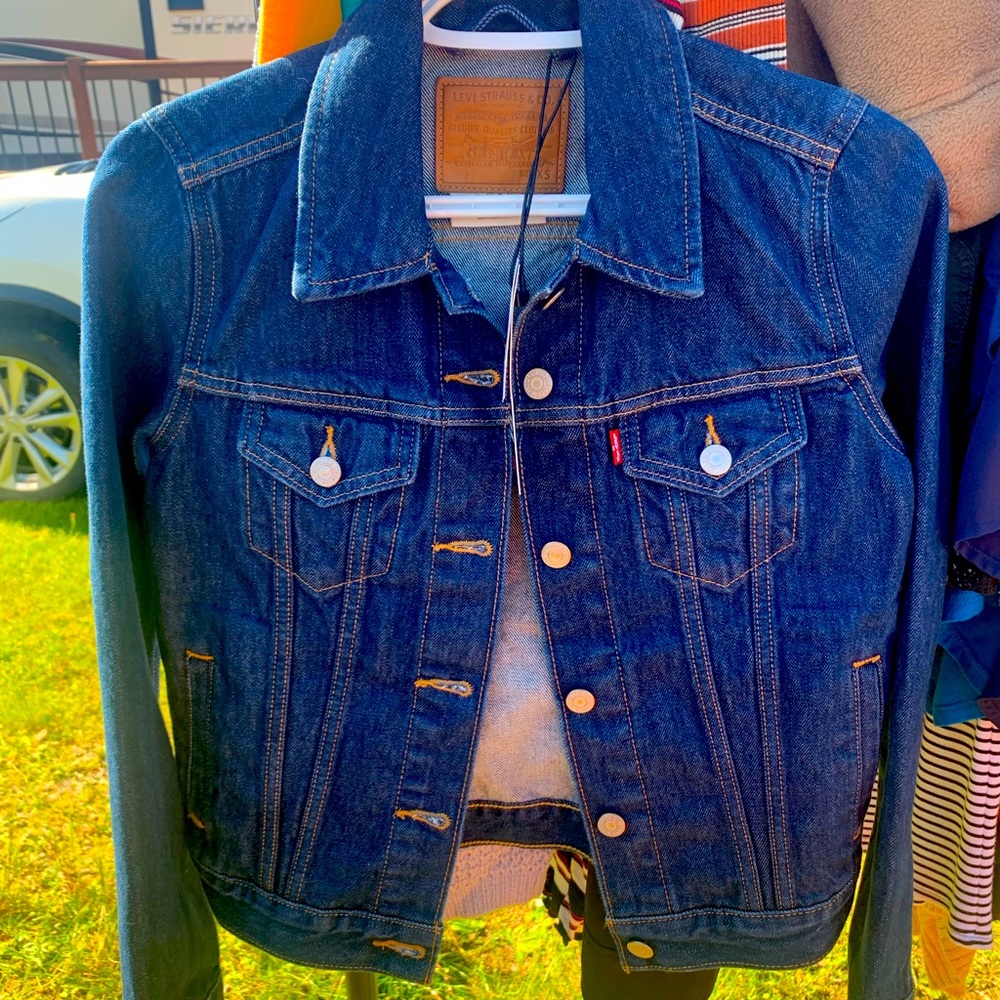 Levi’s authentic jean jacket